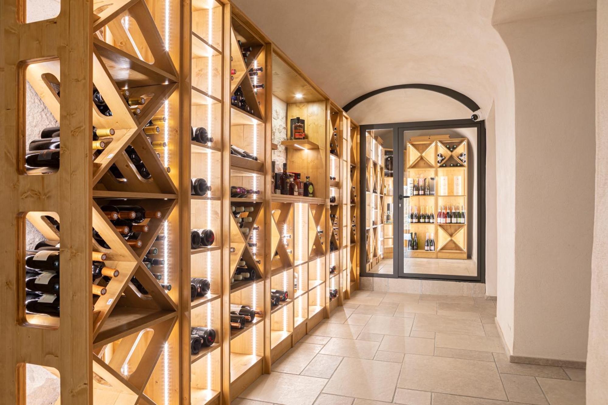 Domaine Et Chateau De Valinches Marols Exterior foto